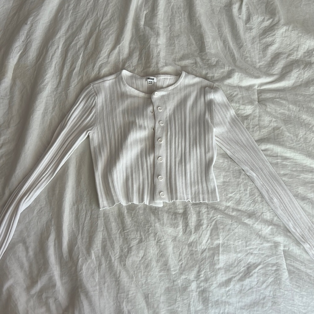 White long sleeve button down crop top